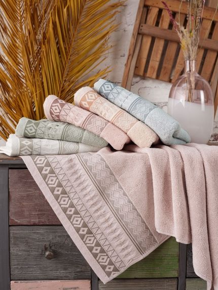 10739 BERCESTE Хлопок 50х90 (6) 480гр. полотенце DO@CO Метеор