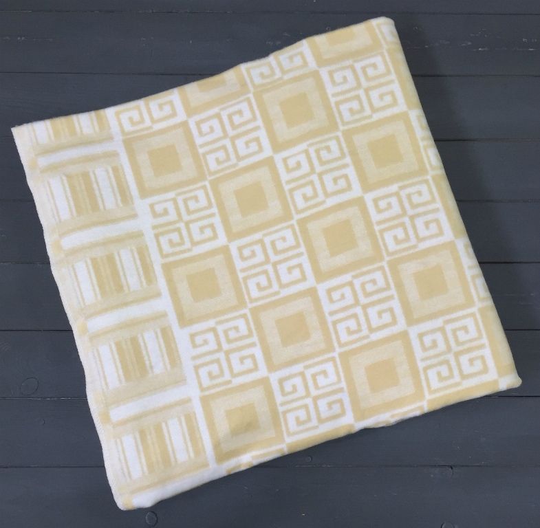 Бежевое Элегант 5772ВЖК 215х150 100% х-б Байковое жак одеяло Ермолино