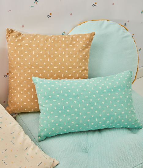 Чехол для подушки Zale из 100% хлопка горчичного цвета с белыми треугольниками 45 x 45 см
