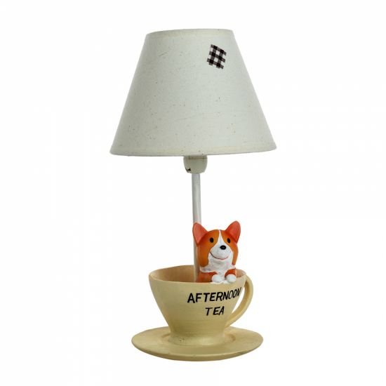 Детская настольная лампа Собачка за чаем