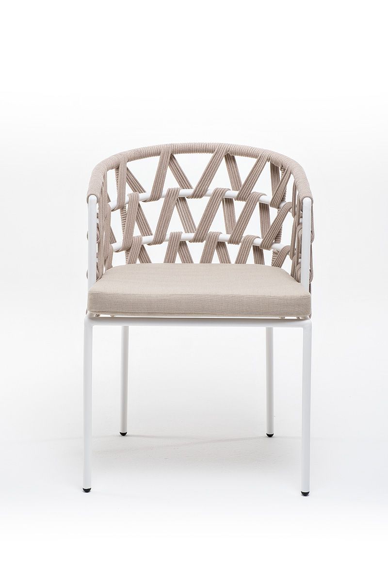 "Диего" стул плетеный из роупа, каркас из стали белый муар, роуп бежевый круглый, ткань бежевая 1505