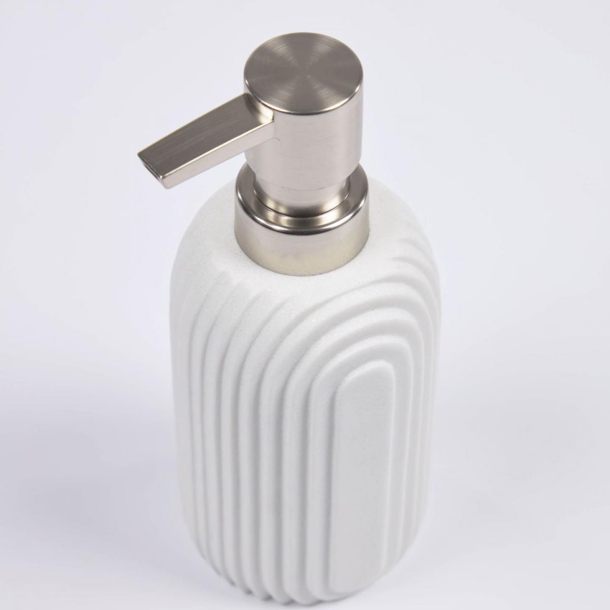 Дозатор для мыла из полирезина Ateneas белый