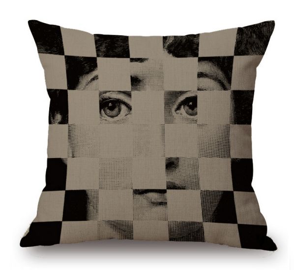 Подушка с портретом Лины Пьеро Форназетти Checker