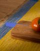 Сервировочная доска Zairin из акации с ручкой из лилового металла - 3