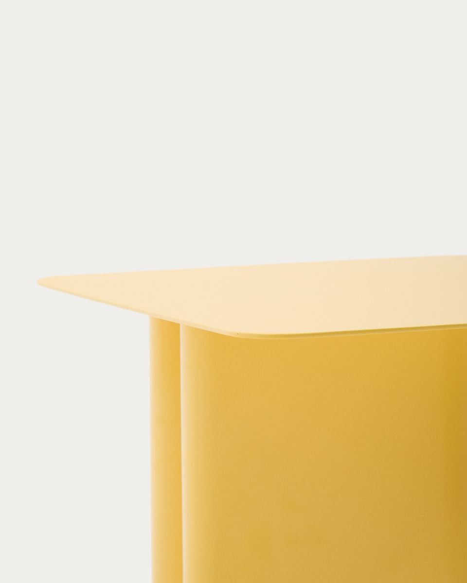 Стол Arvin из жеоеза желтого цвета 42 x 42 см