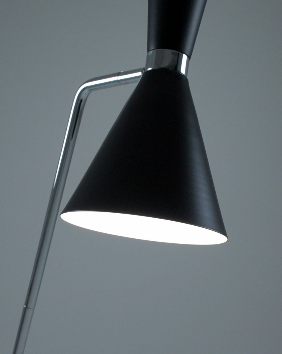 Торшер Moderli V10997-F Page