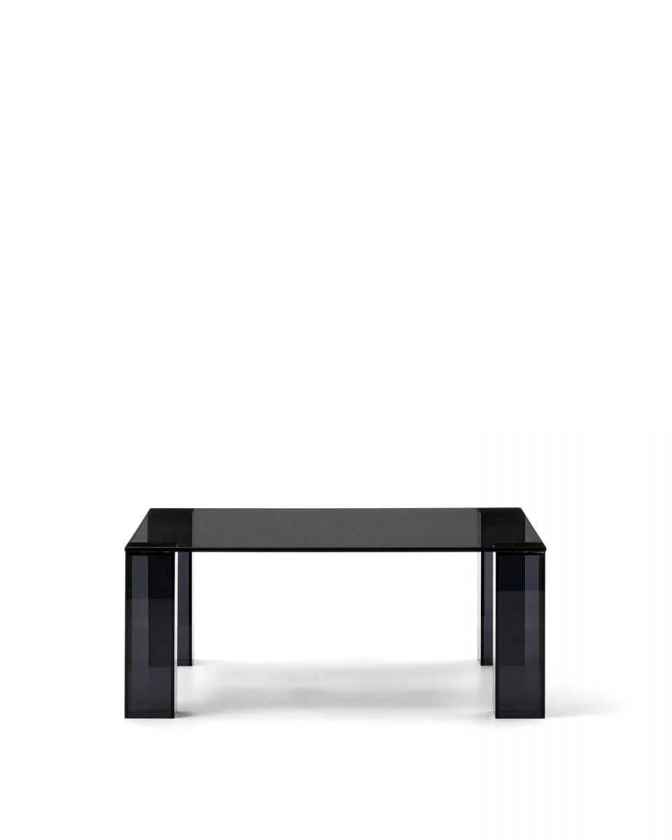 Журнальный столик из закаленного стекла Adularia темно-серого цвета 85 x 85